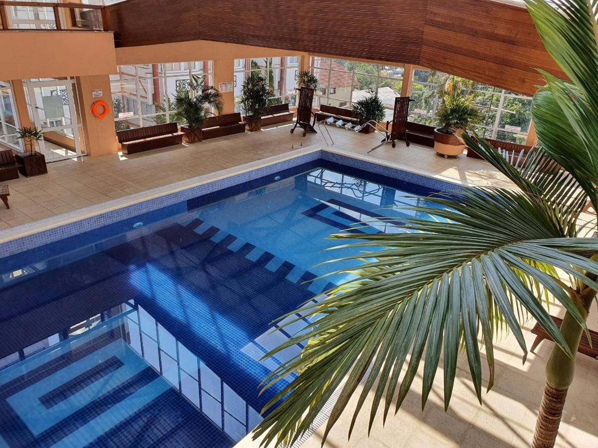 Apto No Centro De Gramado Com Piscina Termica Buitenkant foto